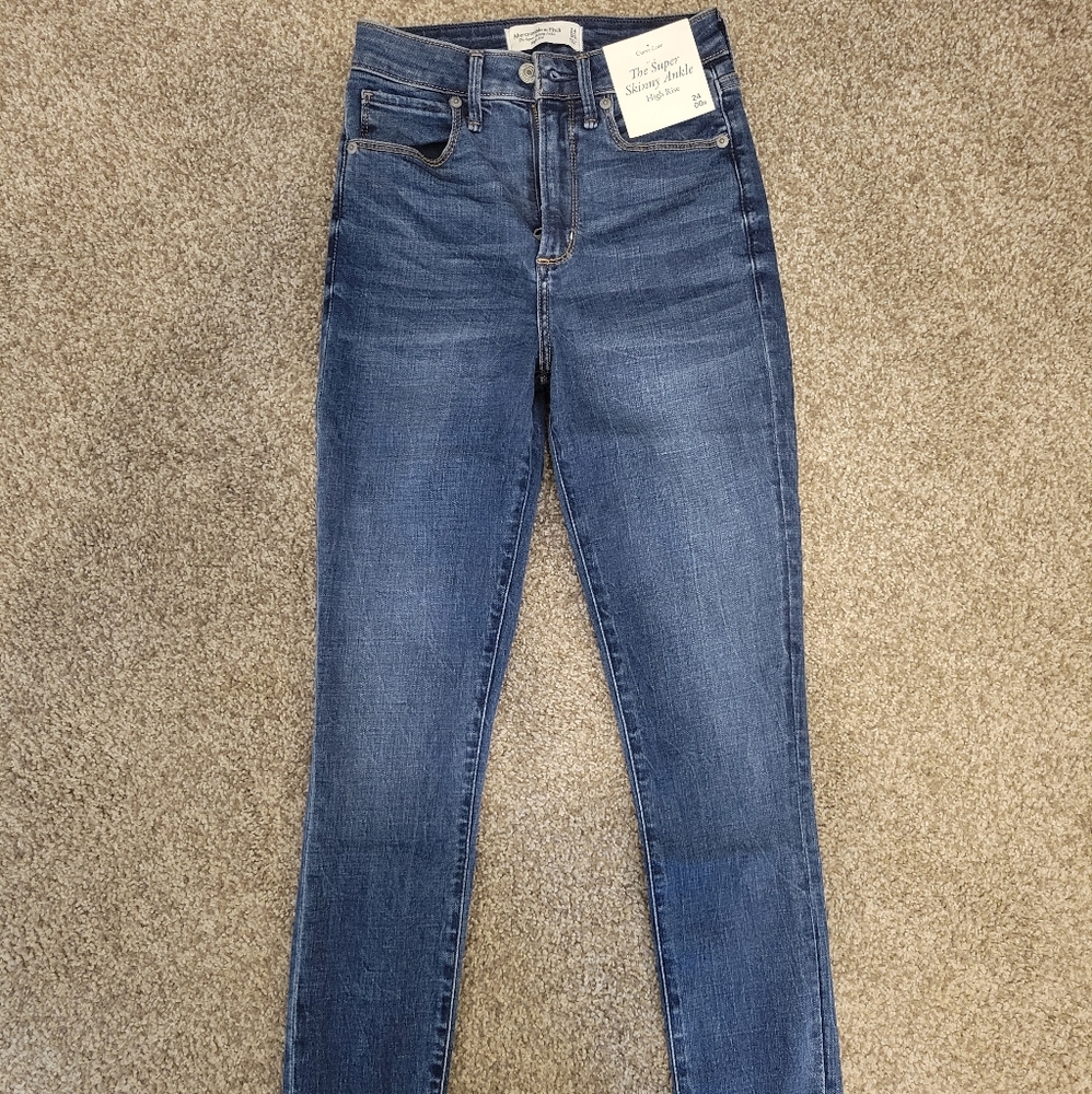 Abercrombie Curve love